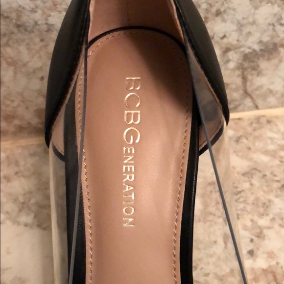 BCBG PUMPS - Picture 6 of 7